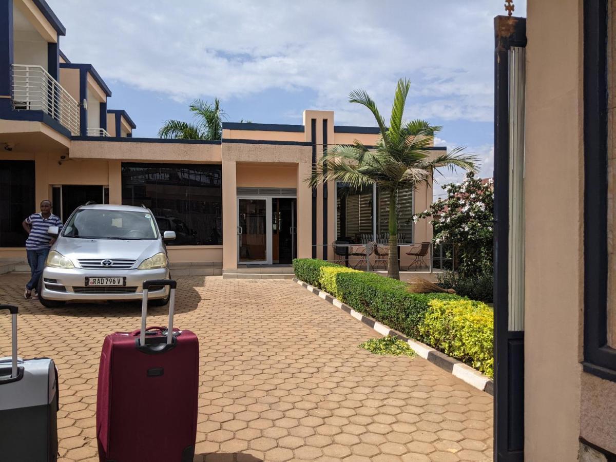 Ikaze B&B Kigali Eksteriør billede