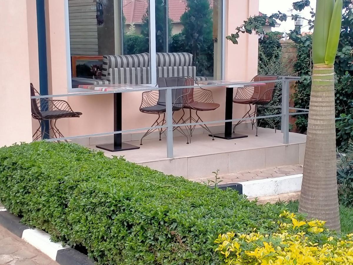 Ikaze B&B Kigali Eksteriør billede